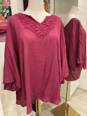 Crochet Floral Daisy Detail Boho Tunic Top - Raspberry